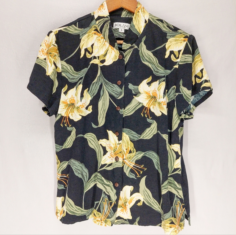 Iolani Button Down Top Black W/ Lily Print Hawaiian Sz L